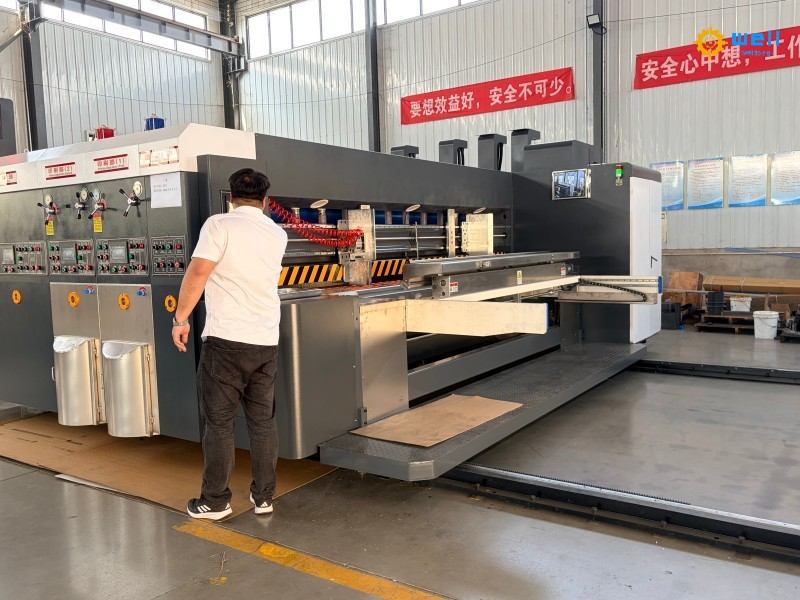 https://www.wd-cartonmachine.com/lead-eder-feeder-flexo-printer-die-cutter-slotter-machine-product/