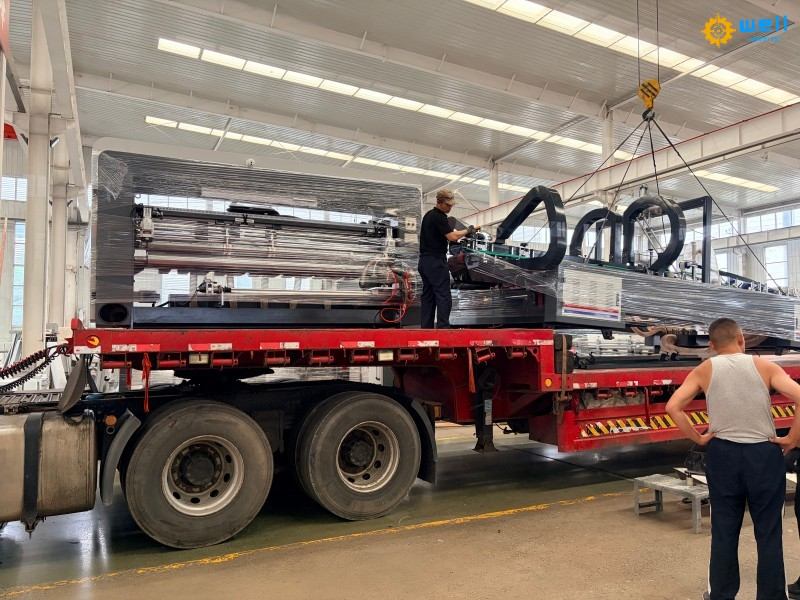 https://www.wd-cartonmachine.com/automatic-carton-box-folder-gluer-stitching-machinery-supplier-product/