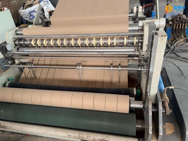 https://www.wd-cartonmachine.com/automatic-4-heads-spiral-paper-core-making-machine-product/