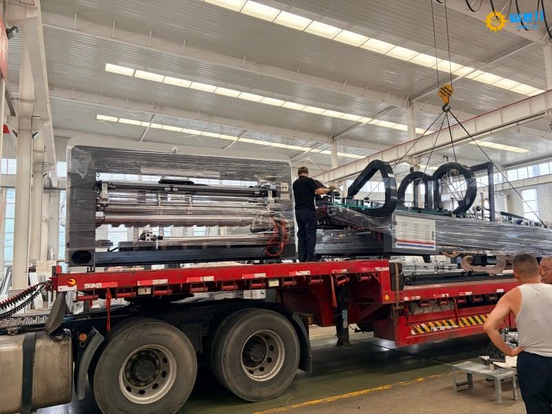 https://www.wd-cartonmachine.com/automatic-carton-box-folder-gluer-stitching-machinery-supplier-product/