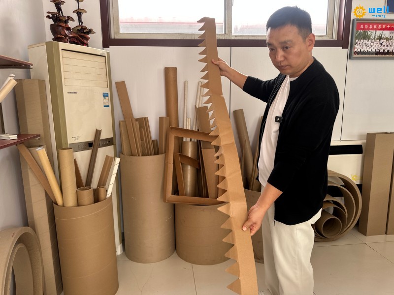 https://www.wd-cartonmachine.com/automatic-angle-corner-edge-protectors-making-machine-product/