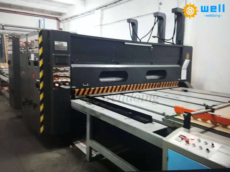 https://www.wd-cartonmachine.com/semi-automatic-printing-slotting-die-cutting-machine-2-product/